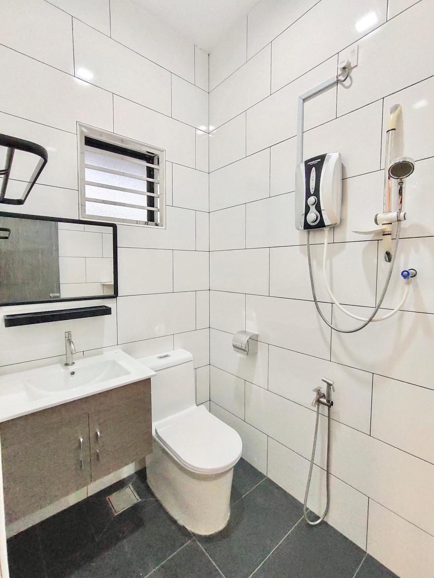 Sakura 1 Homestay Kampar Landed Exterior photo